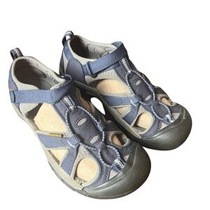 Big Kids’ Keen Waterproof Closed Toe Sandals Size 4